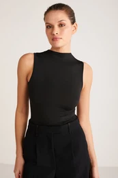 Monday Women's Basic Sleeveless Crew Neck Crop Black Blous