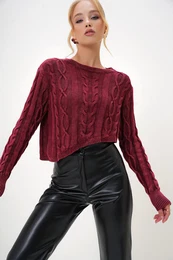 Trend Alaat Stili Women's Burgundy Crew Neck Pale Effect Crop Sweater