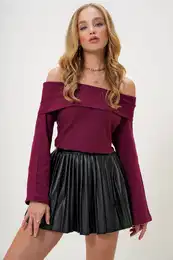 Trend Alaat Stili Women's Burgundy Madonna Collar Interlock Fabric Blouse