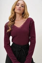 Trend Alaat Stili Women's Plum Back Front V Neck Lace Detail Blouse