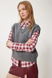 Happiness stanbul Women's Anthracite V-Neck Knitted Sweater