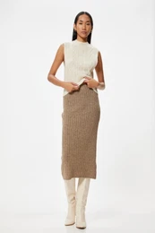 Standard Waist Midi Knitted Pencil Skirt