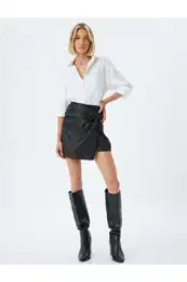 Textured Shiny Knot Detailed Double Breasted Mini Shorts Skirt