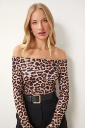 Happiness stanbul Women's Mink Black Leopard Pattern Madonna Collar Knitted Blouse