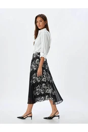 Floral Pleated Skirt Midi Length Standard Waist Lined