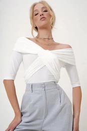 Trend Alaat Stili Women's White Madonna Collar Front Cross Short Sleeve Blouse