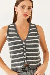 Women's Striped Knit Vest TY231005