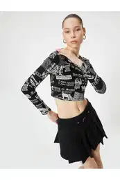 Long Sleeve Printed Crop T-Shirt Crew Neck Slim Fit