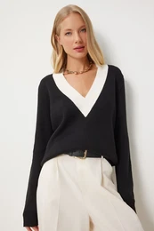 Happiness stanbul Women's Black Contrast V Neck Knit Sweater