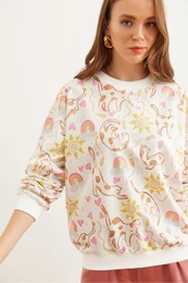 Women's Ecru Cat Basic Soft Textured Casual Sweatshirt