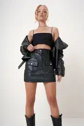 Trend Alaat Stili Women's Black Double Pocket Belt Detailed Faux Leather Skirt