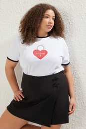 Curve White Boyfriend Fit Printed Contrast Detail Plus Size T-shirt