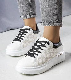 White trainers Justar
