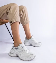White trainers Justar