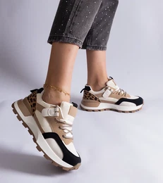 White trainers Justar