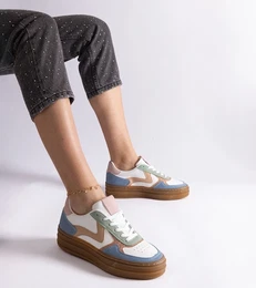White trainers Justar
