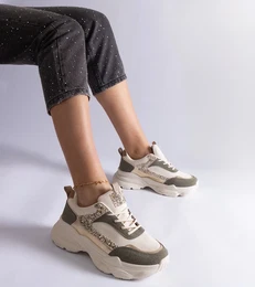 White trainers Justar
