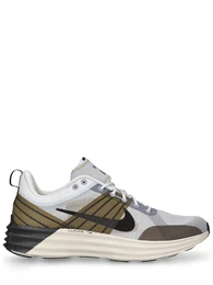 Sneakers lunar Roam