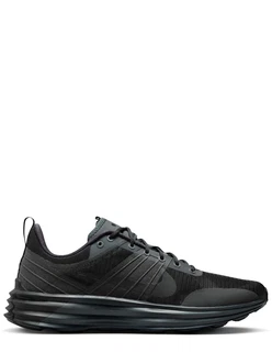 Sneakers Lunar Roam