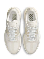 Sneakers Lunar Roam 