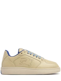 Sneakers Aus Leder stock