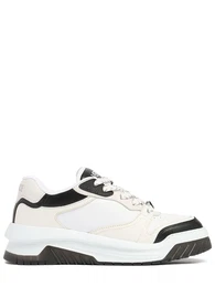 Sneakers Aus Mesh