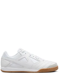 Sneakers gato