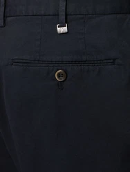 Shorts aus Stretch-Gabardine 