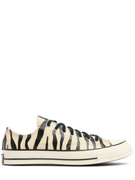 Glow-in-the-dark-sneakers chuck 70