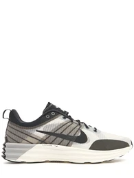Lunar Roam Sneakers