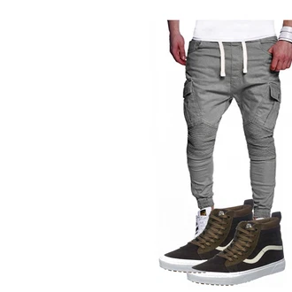 Outfit mit Blau Sneaker Vans "JKN7"