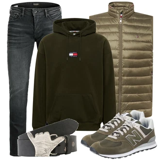 Outfit mit Schwarz/Grün Sneaker/Leder Sneaker New Balance "Praktischer Look"