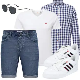 Sommer Outfits Midi mit Weiß/Creme Kurzarm T-Shirt/Ausgefallenes T-shirt/Funktions T-Shirt/Sport-T-Shirt/Laufschuhe für Männer/Print Shirt/Casual T-Shirt/T-Shirt Mit Print levi's ® "Praktischer Look"