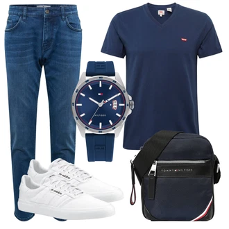 Sommer Outfits Midi mit Dunkelblau Kurzarm T-Shirt/Funktions T-Shirt/Ausgefallenes T-shirt/Klassische Länge/Sport-T-Shirt/Casual T-Shirt/Laufschuhe für Männer/Mesh Shirt levi's ® "Praktischer Look"