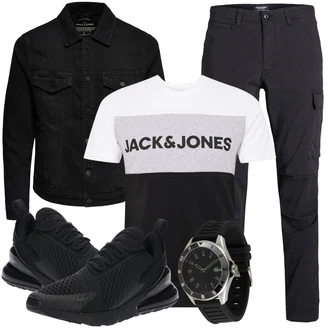 Outfit mit Schwarz Turnschuh ohne Schnürsenkel/Teddy Sneaker/Sommer Sneaker/Sneaker Low/Chunky Sneaker Nike Sportswear "Outfits für jeden Tag"