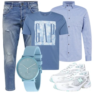 Sommer Outfit mit Blau/Hellblau Knöchelstiefel/Boyfriend Jean/Cropped Jeans/Dad Jeans/Girlfriend Jeans/Jeans mit Schlitz/Jeans mit Loch/Lederjacken/Tapered-Jeans Only & Sons "Perfekt für den Herbst"