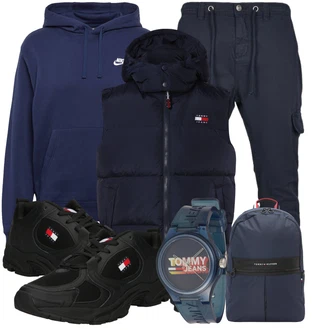 Esthetische Outfit mit Blau/Dunkelblau Sweatmode/Sport Hoodie/Hoodie/Sport Sweatshirt/Ausgefallener Hoodie/Vintage Hoodie/Partner Hoodie/Unisex Hoodie Nike Sportswear "Cooles Herbst Outfit"Look: Uni, Classic, Esthetische, Rap, Unisex, Skater, Oversize, Sportlich, Retro