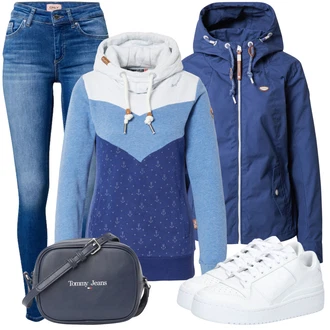 Kombinacije za zimu sa Plava Dukserica/Trenirka/Trenirka/Veći Broj Ragwear "Zimski outfit za slobodno vrijeme"