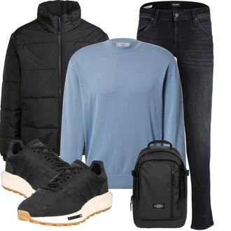 Winter Outfits Kurz/Mini mit Schwarz Accessoire/Rucksack Eastpak "Winterliches Freizeit Outfit"