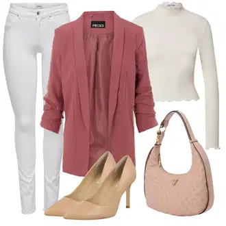 Outfit s Béžová Bota Guess "Zimní outfity"