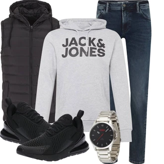 Outfit mit Schwarz Turnschuh ohne Schnürsenkel/Teddy Sneaker/Sommer Sneaker/Sneaker Low/Chunky Sneaker Nike Sportswear "Leichtes Outfit"
