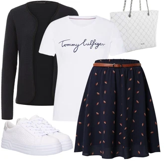 Outfity pro zábavu Hippie s Tmavě modrá/Fialová/Červená Sukně About You "Stylový look na jaro"Look: Preppy, Univerzitní, Námořní, Francouzské, Western, Cool, Boho, Hippie