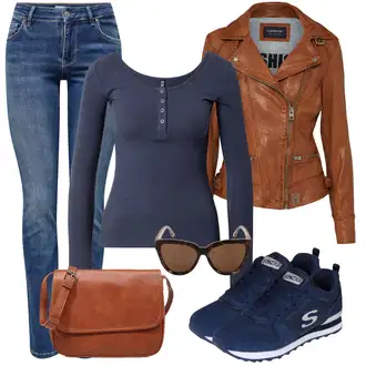 Outfiti za skunje S oblinama sa Plava/Tamnoplava Majica I Top Veći Broj/Bluza Veći Broj Pieces "Savršen za slobodno vrijeme"