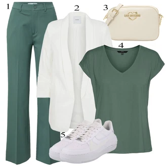 Oblečení se sukní Tenis Léto s Bílá/Modrá Vintage Teniska/Skate Bota/Nízká Teniska/Úzká Teniska/Kožené Tenisky/Teniska na platformě Nike Sportswear "Stylová letní nálada"Look: Tenis, Bruslení