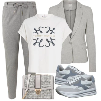 Outfity pro léto Streetwear s Bílá/Růžová/Krémová/Tmavě modrá Sportovní tričko/Top/Těhotenské tričko/Fancy tričko/Tričko s nápisem/Tričko s krátkým rukávem Tommy Hilfiger "Pro slunečné dny"Look: Streetwear