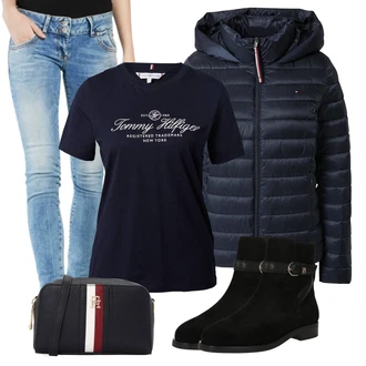 Outfit s Černá Kozačka Kotníková Bota s Podšívkou/Plochá Kotníková Bota Tommy Hilfiger "Cool podzimní outfit"