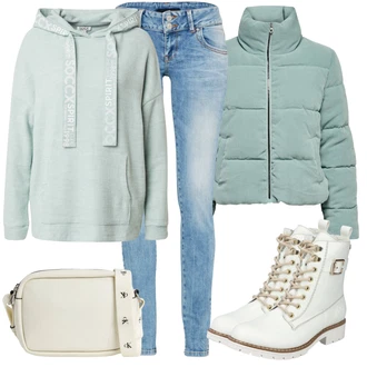 Outfit sa Bež/Bijela/Krem Čizmica Gležnjača na Vezanje/Motociklistička čizma/motociklistička čizma/Borbena Čizma/Ravna Gležnjača Rieker "Jesenski Outfiti"