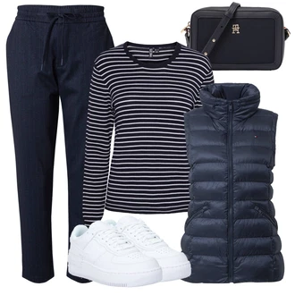 Odpuzující nečistotu Outfit s Tmavě modrá/Světle modrá Tommy Hilfiger "Stylový zimní outfity"