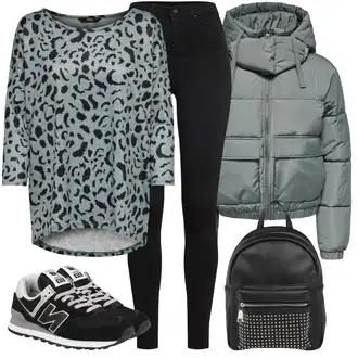 Kombinacije za zimu Gotički sa Crna/Siva/Bijela/Krem Mini ruksak/Mini ruksak About You "Zimski outfit"Look: Vanjski, Metal, Gotički, Punk, moderne, Techno