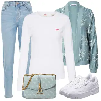 Kombinacije za zabavu sa Svjetloplava Mom Jean/Vintage traperice/Sužene Traperice/Dad Traperice/Muška Kožna Jakna/Boyfriend Jeans/Skraćene Traperice/High Waist Traperice/Girlfriend Traperice/Slip-on Traperice Pieces "Zimski outfit"